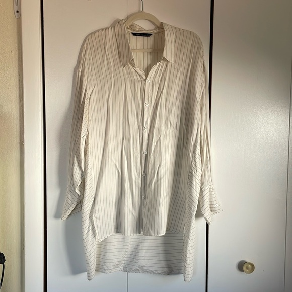 Zara Tops - Zara white with thin black stripe oversized button down short dress